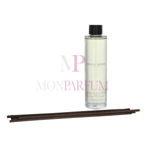 Molton Brown Coastal Cypress & Sea Fennel Geurstokjes Refill 150ml